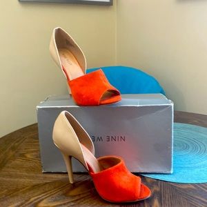 Selling sexy orange Nine West sandals 👡 for hot summer nights